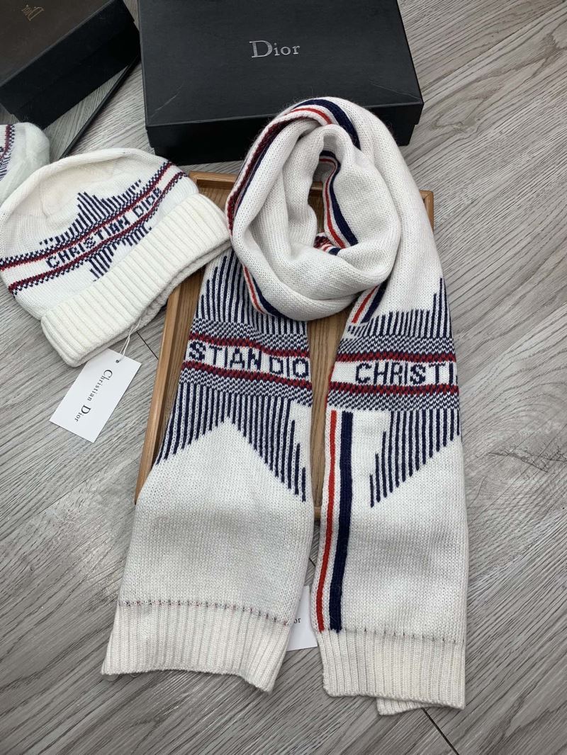 Christian Dior Caps Scarfs